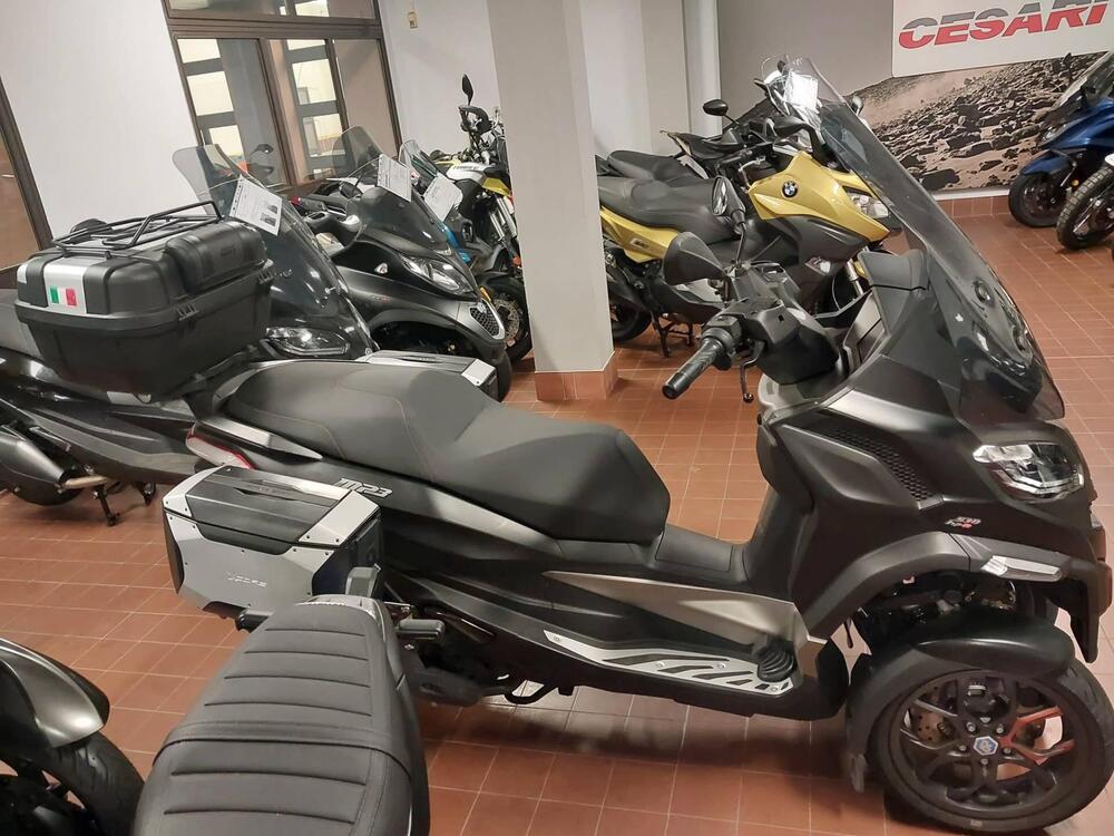 Piaggio MP3 530 ABS Hpe (2023 - 24) (2)