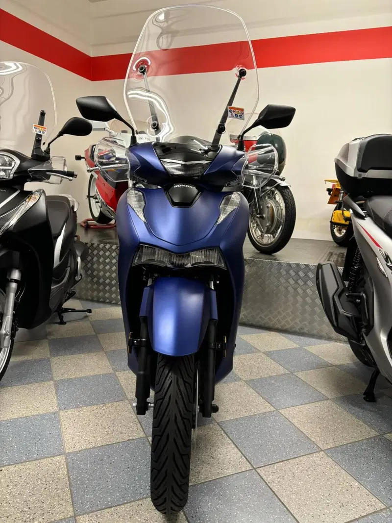 Honda SH 150i (2020 - 23) (2)