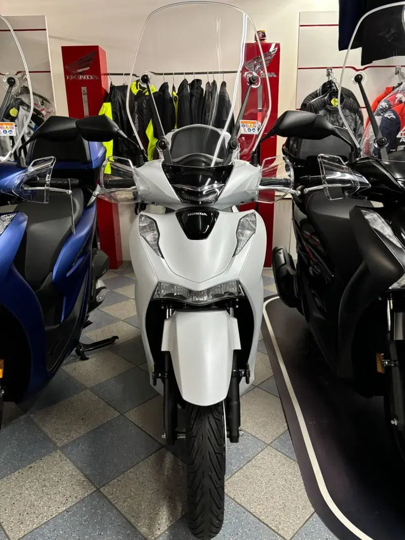Honda SH 150i (2020 - 23) (3)