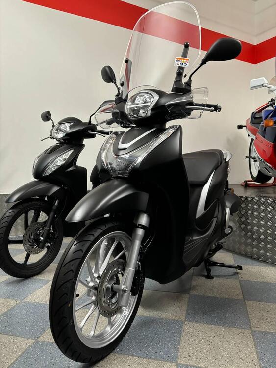 Honda SH 125 Mode (2021 - 24) (4)