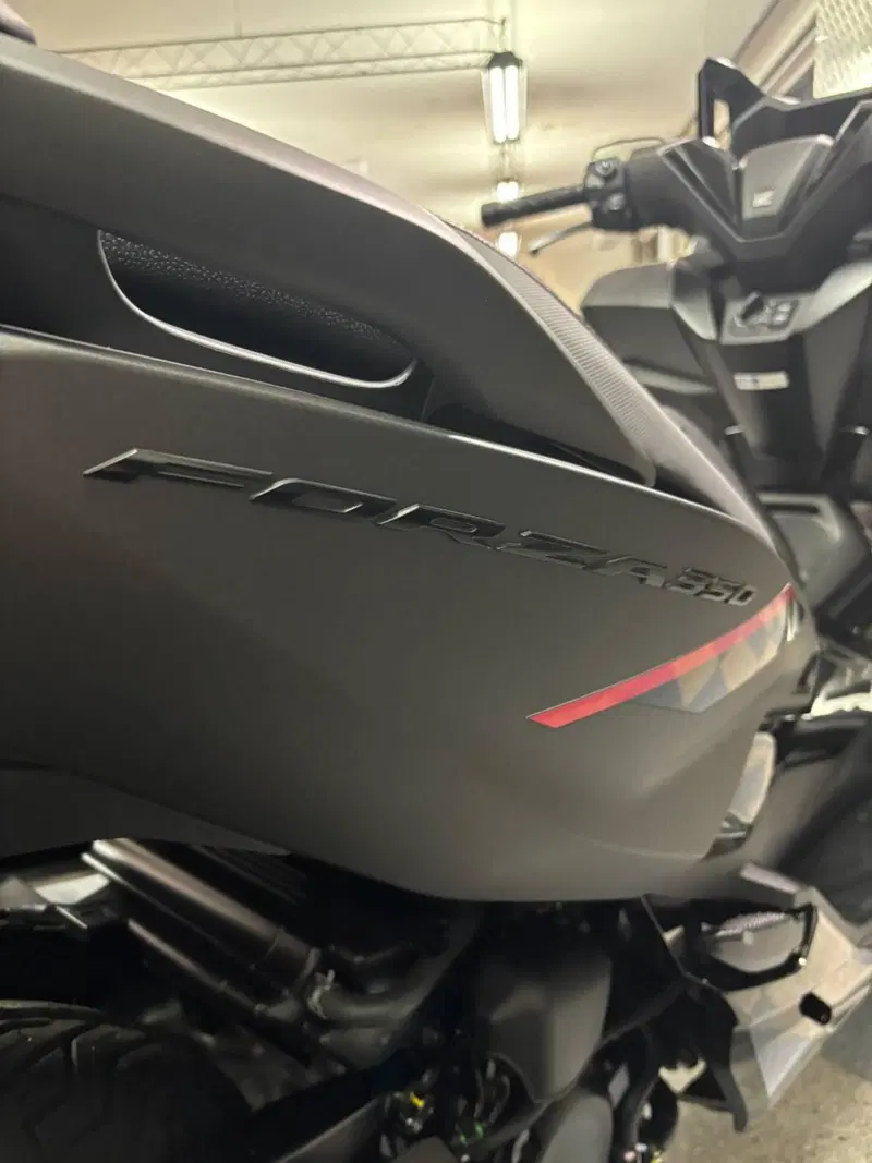 Honda Forza 350 Deluxe (2025 - 26) (6)
