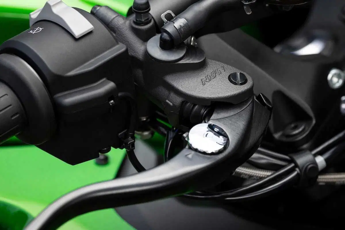 Kawasaki Ninja 1100 SX SE 2025 TEST: prova di maturità (3)
