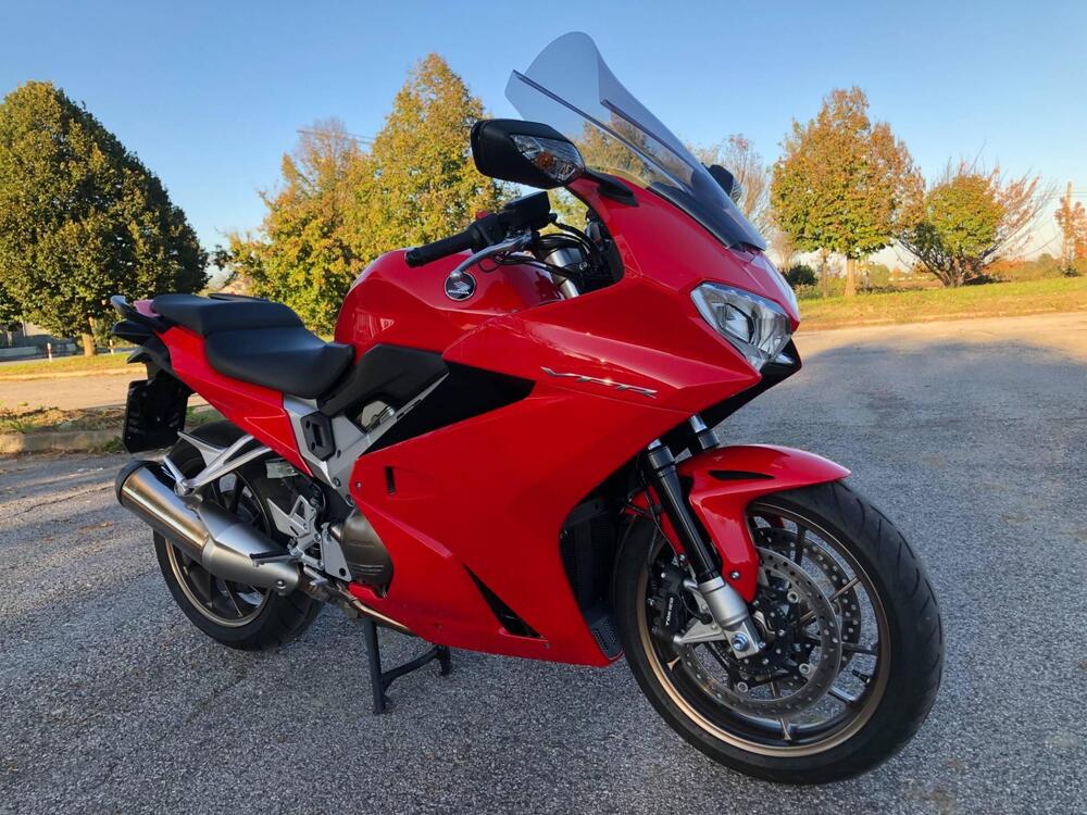 Honda VFR 800 F (2014 - 16) (2)