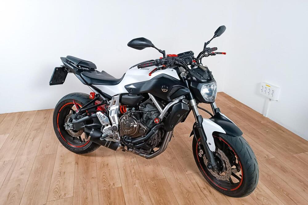 Yamaha MT-07 (2014 - 16) (2)