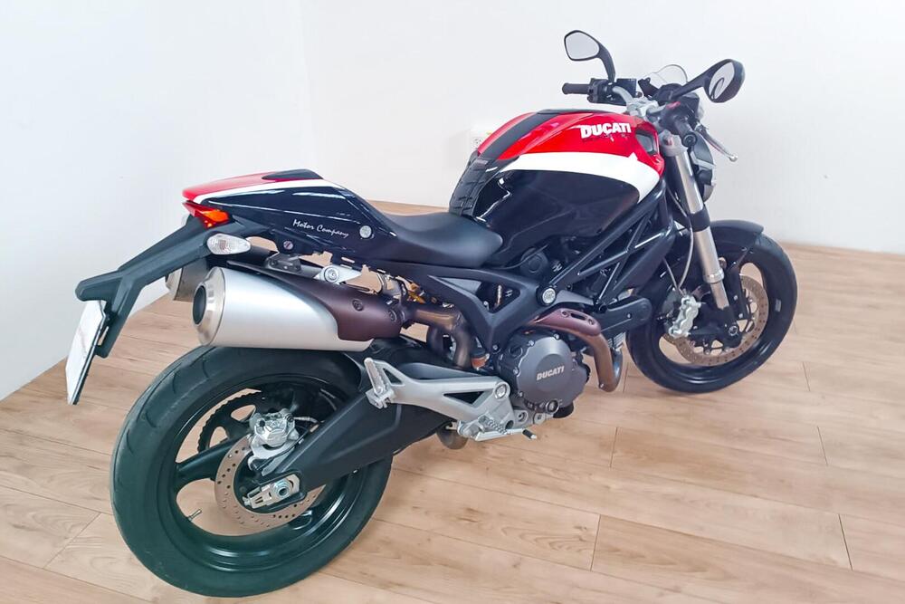 Ducati Monster 696 (2008 - 13) (3)