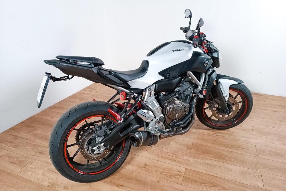 Yamaha MT-07 (2014 - 16) (3)