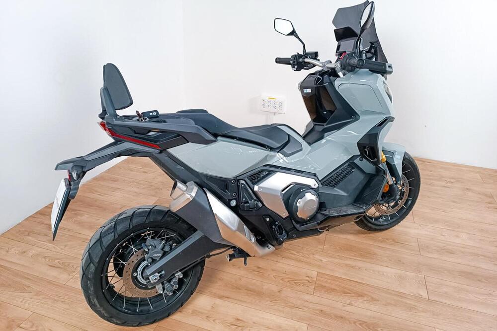 Honda X-ADV 750 (2017) (3)