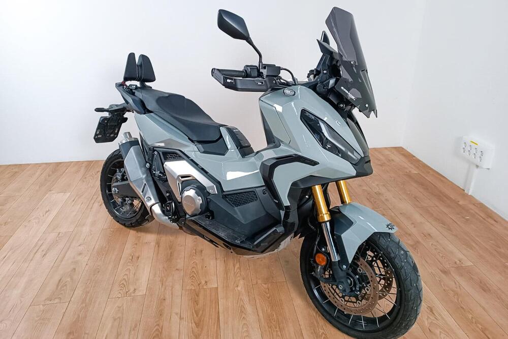 Honda X-ADV 750 (2017) (2)