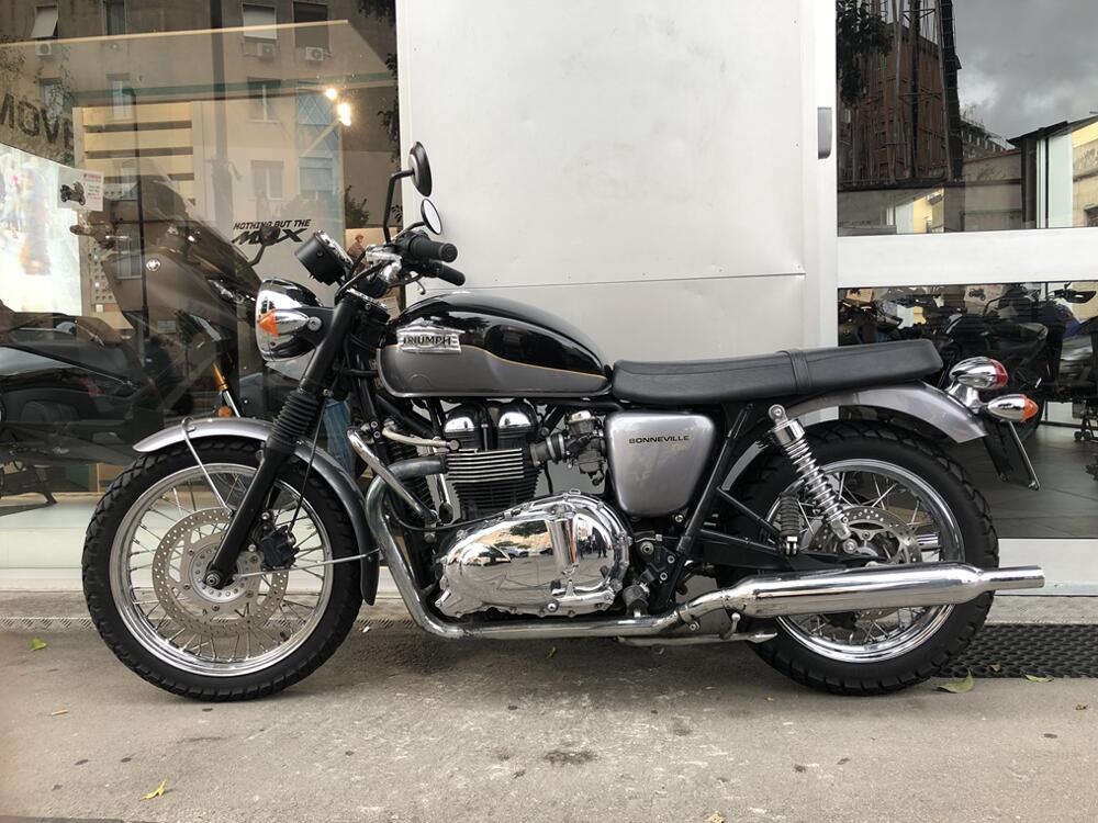 Triumph Bonneville (2007 - 16)