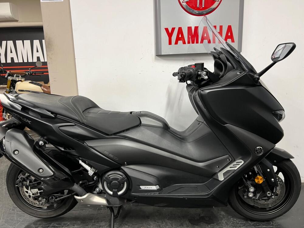 Yamaha T-Max 560 (2022 - 24)