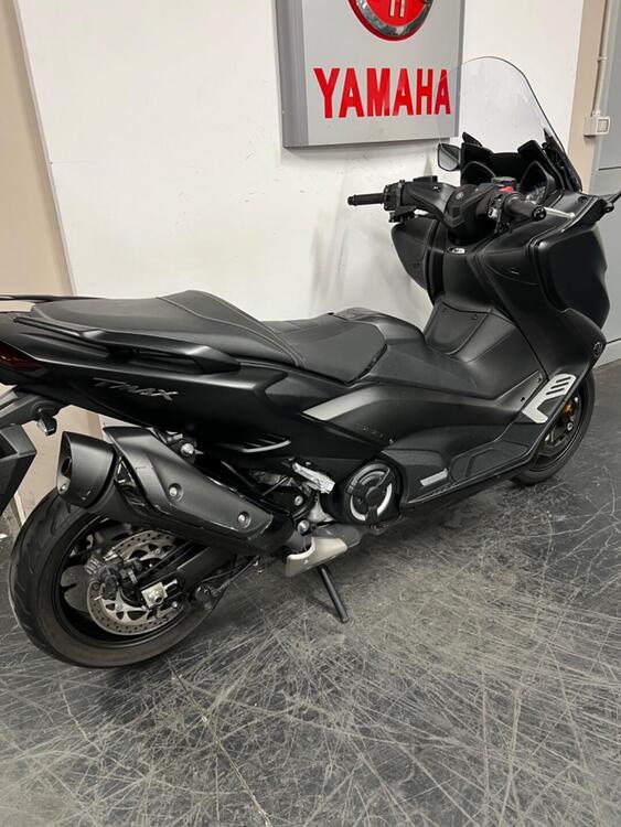 Yamaha T-Max 560 (2022 - 24) (4)