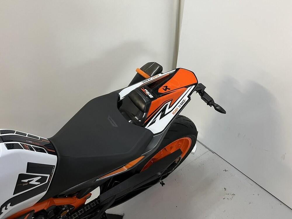 KTM 890 Duke R (2021) (2)