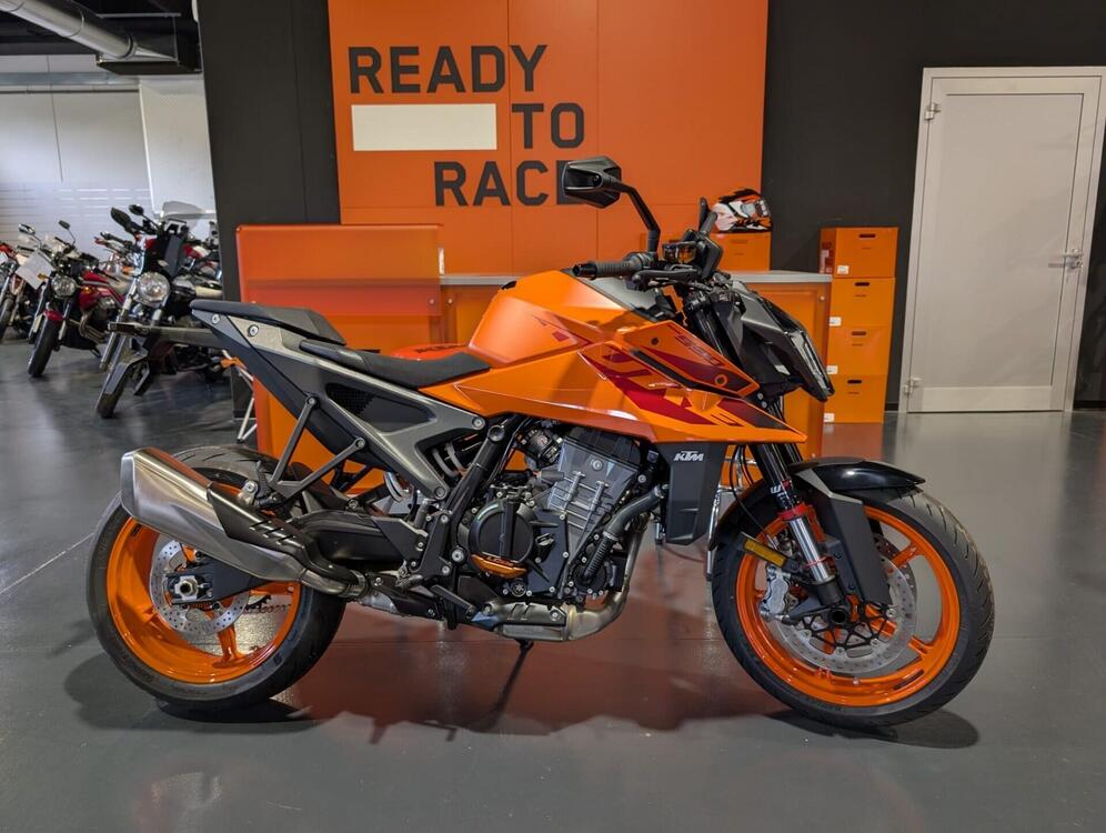 KTM 990 Duke (2024)