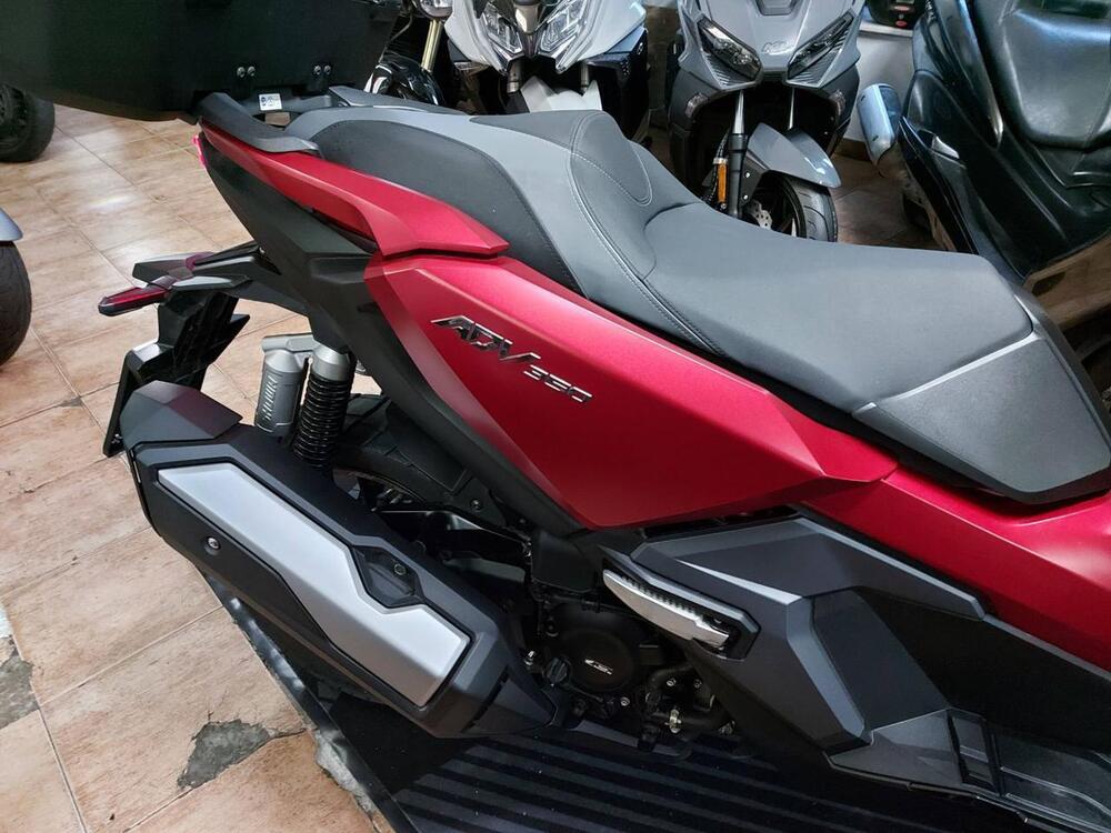 Honda ADV 350 (2022 - 24) (4)