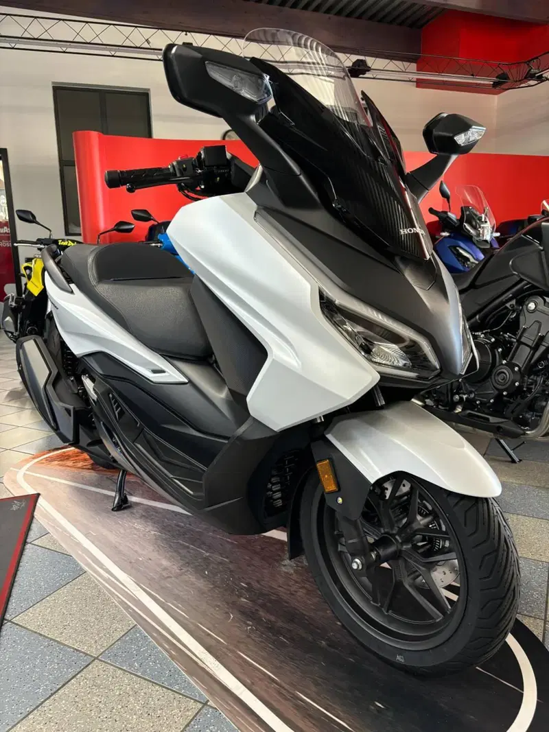 Honda Forza 350 (2025 - 26)