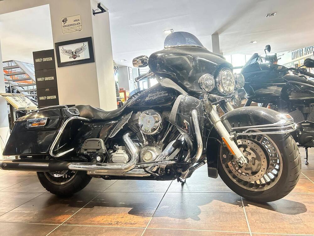 Harley-Davidson 1584 Electra Glide Standard (2007) - FLHT