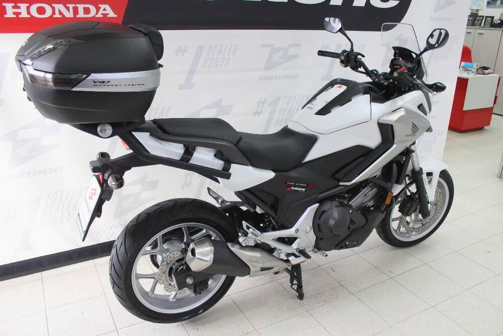 Honda NC 750 X DCT ABS (2016 -17) (2)