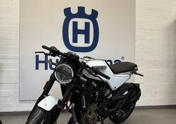 Husqvarna Vitpilen 401 (2021 - 23) usata