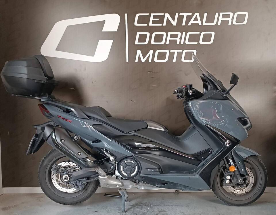 Yamaha T-Max 560 Tech Max (2021)