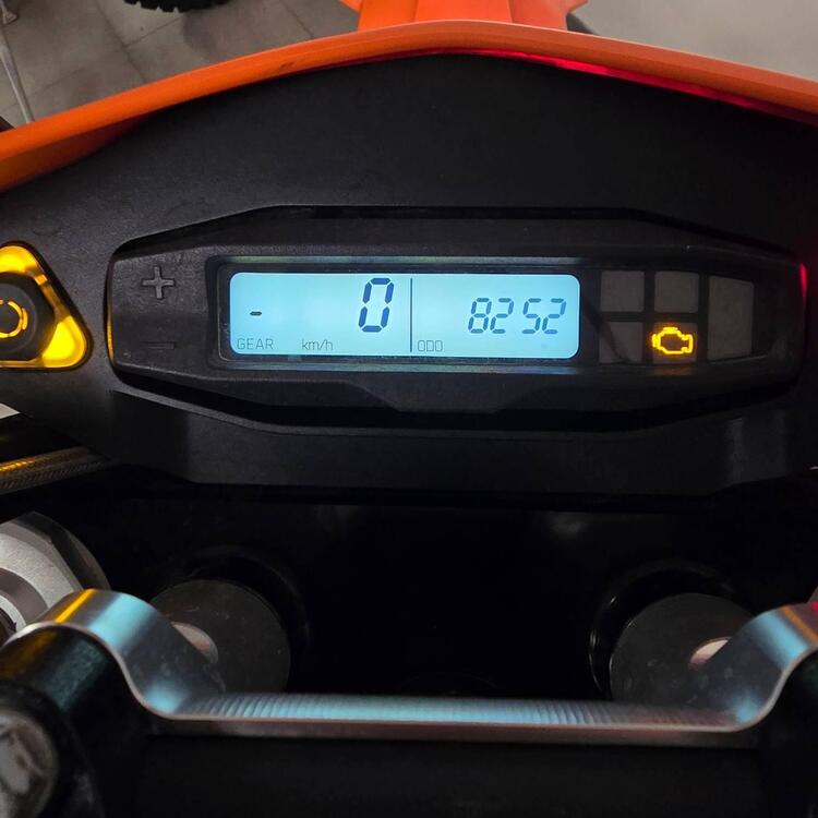 KTM 690 Enduro R (2022 - 24) (2)