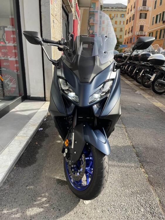 Yamaha T-Max 560 (2022 - 24) (2)