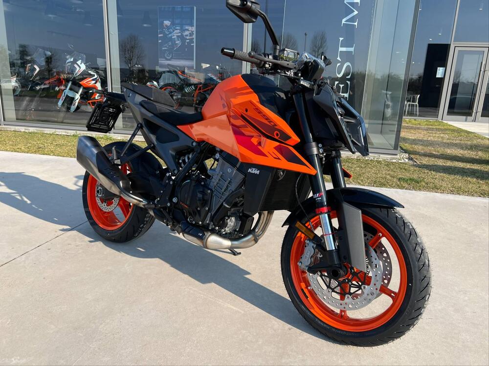 KTM 990 Duke (2024) (2)