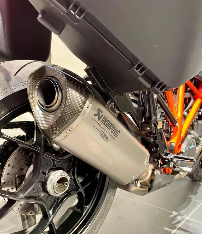 KTM 1290 Super Duke GT (2021) (5)