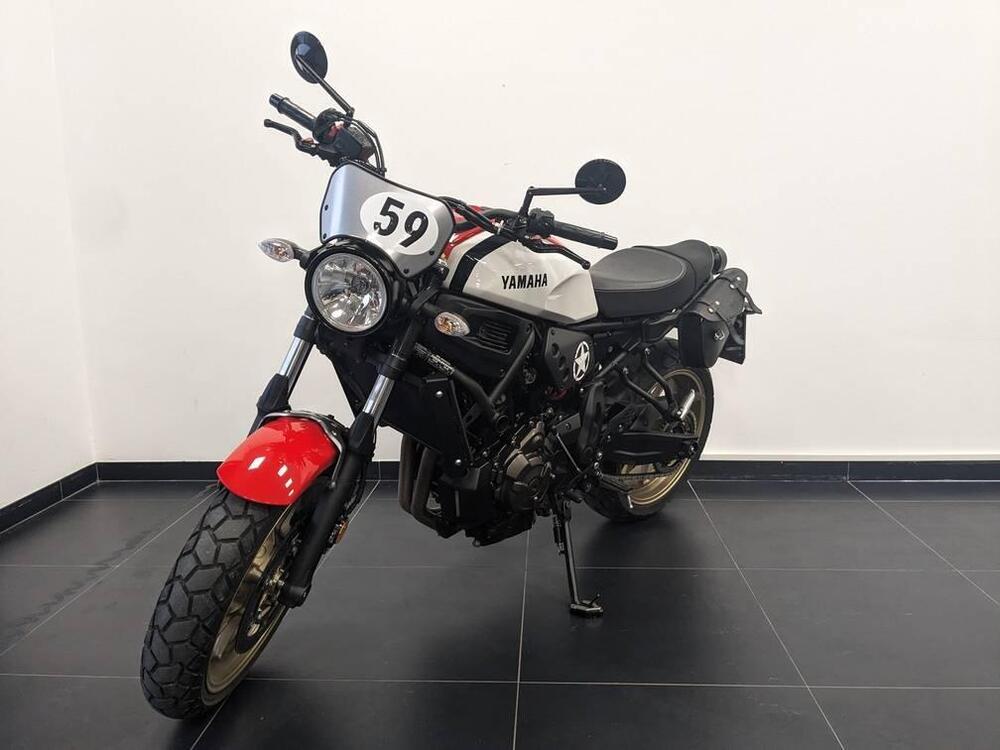 Yamaha XSR 700 (2021) (4)