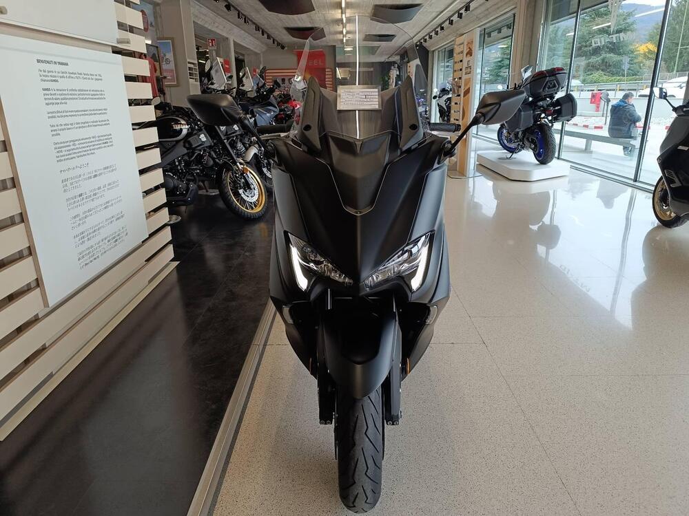 Yamaha T-Max 560 Tech Max (2021) (2)