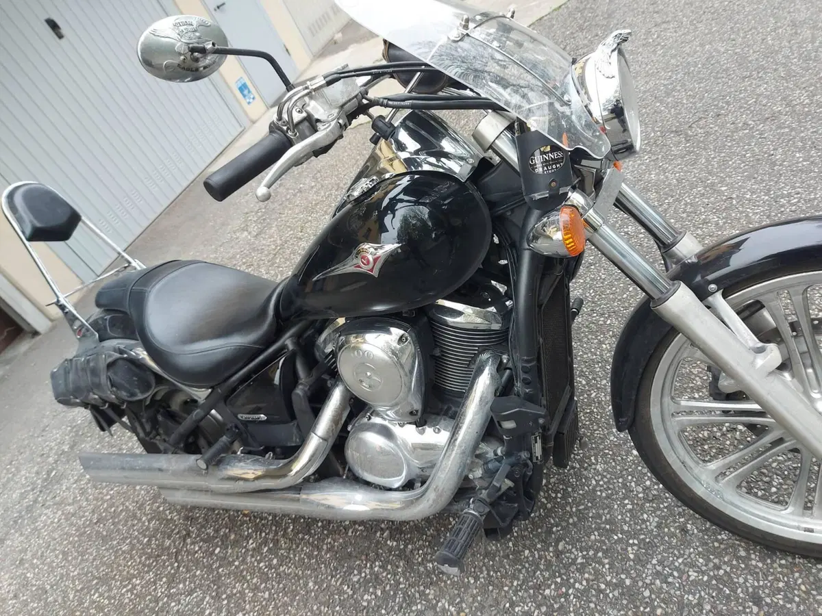 Kawasaki Vulcan VN 900 Custom (2006 - 09) (2)