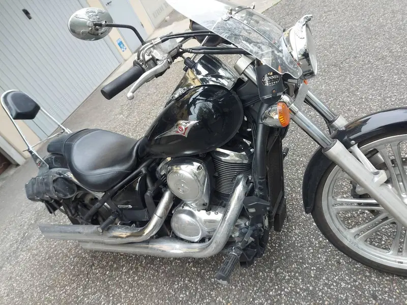Kawasaki Vulcan VN 900 Custom (2006 - 09) (2)