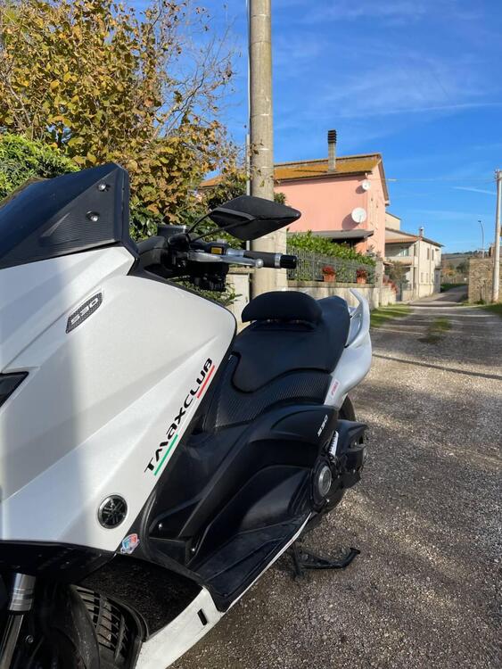 Yamaha T-Max 530 (2015 - 16) (2)