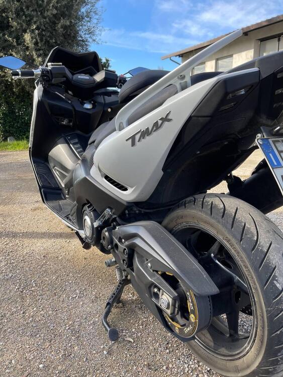 Yamaha T-Max 530 (2015 - 16) (5)