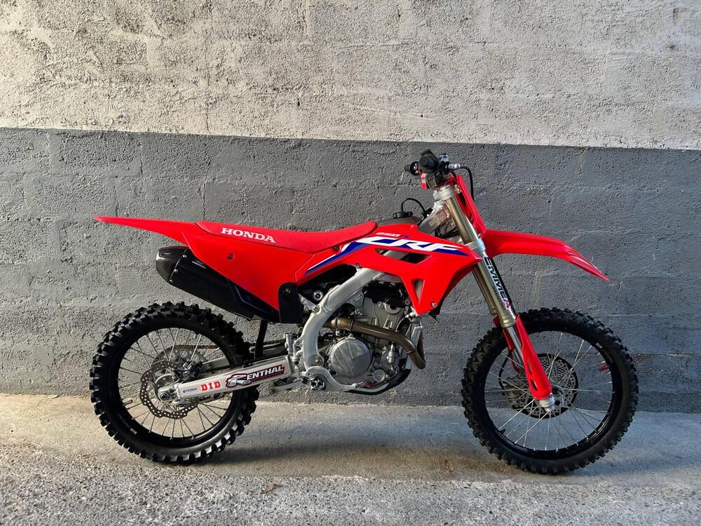 Honda CRF 250 R (2022) (2)