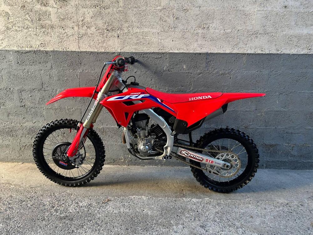 Honda CRF 250 R (2022) (3)