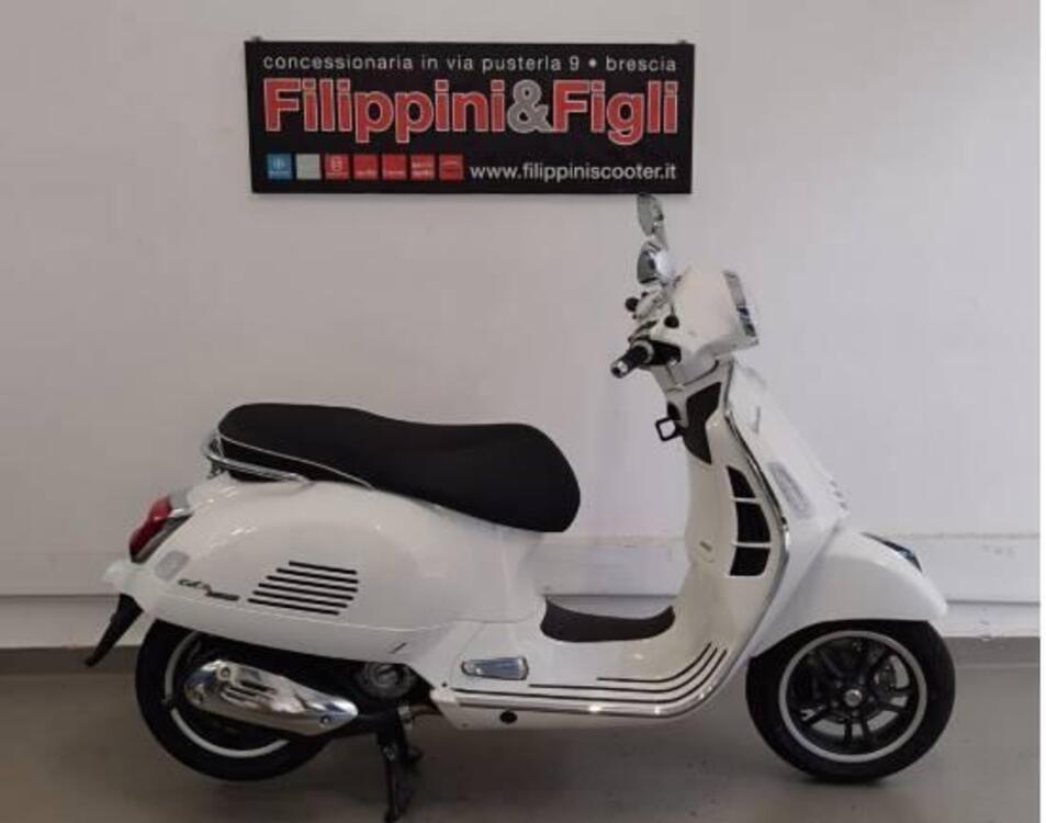 Vespa GTS 300 Super (2023 - 24) (2)