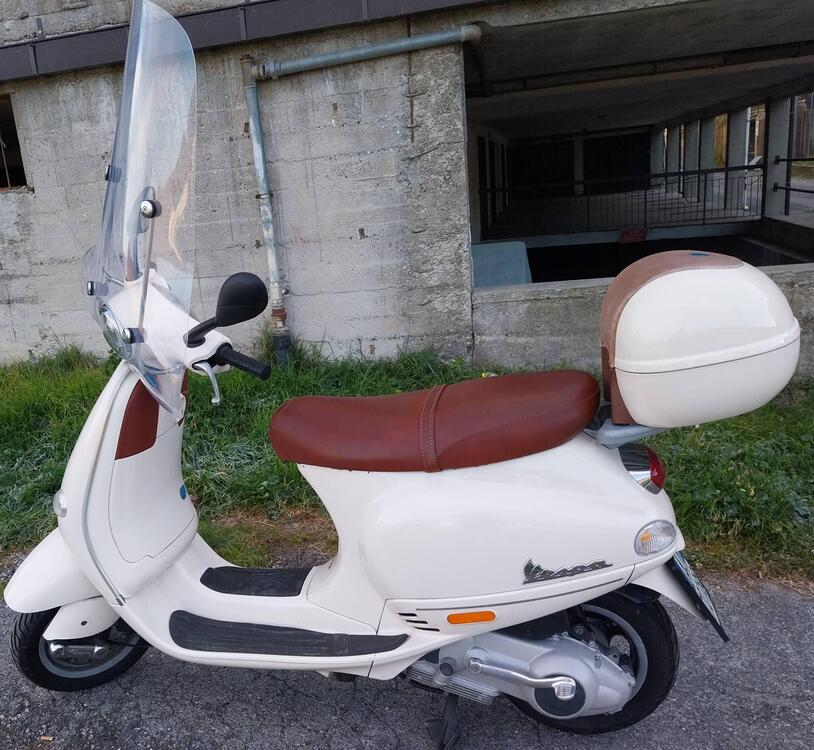 Vespa 150 ET4 (1999 - 01) (2)