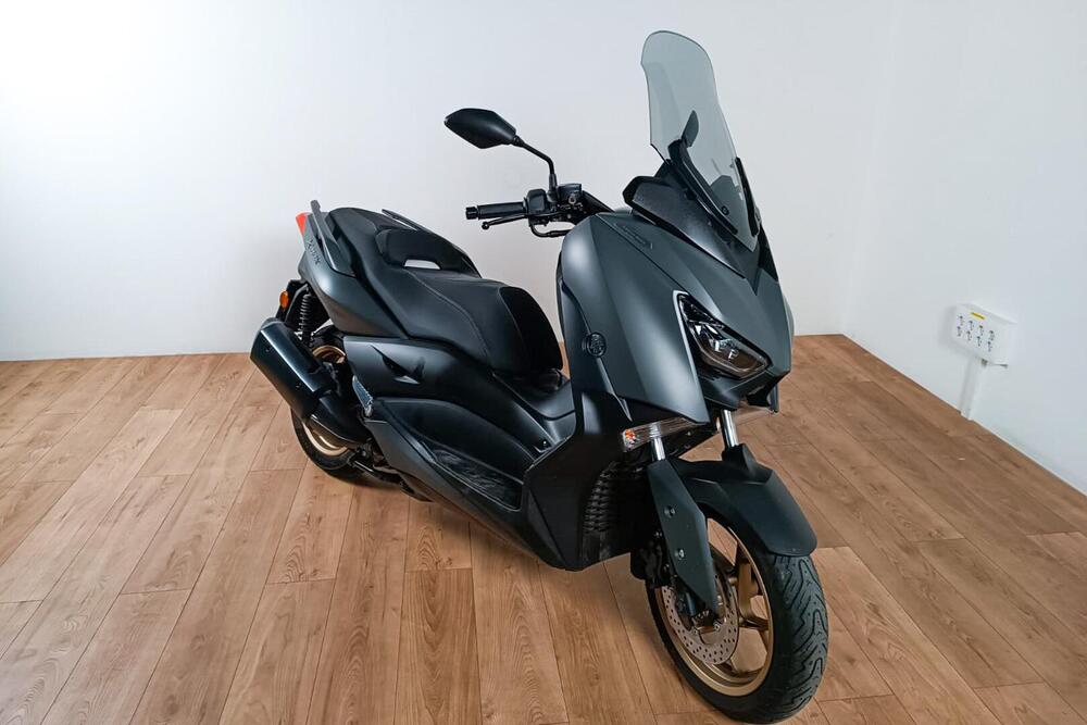 Yamaha X-Max 300 Tech Max (2020) (2)