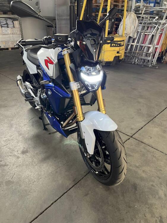 Bmw F 900 R (2021 - 25) (4)