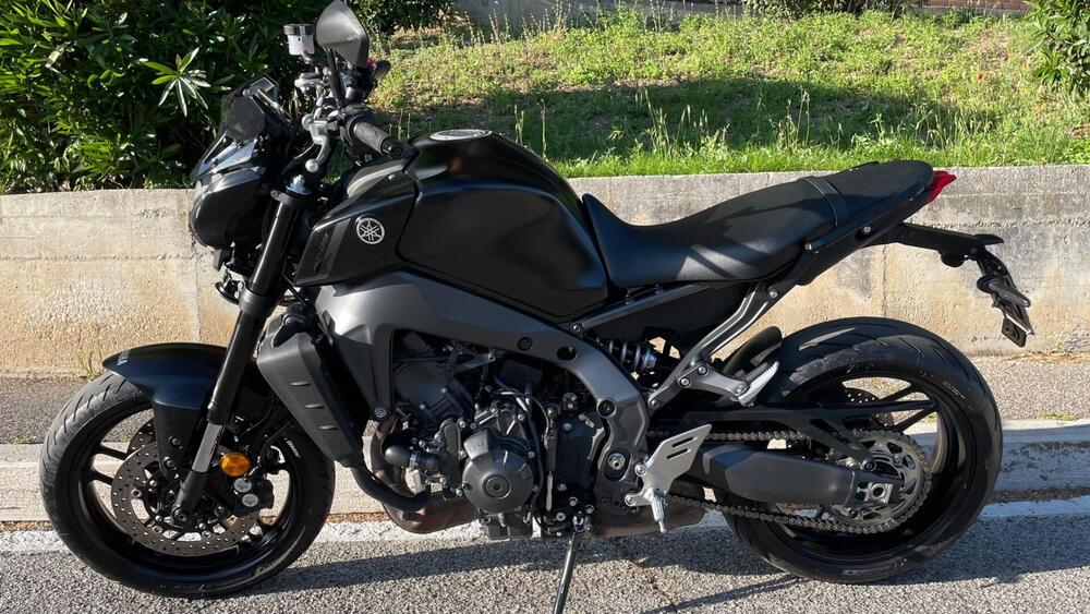 Yamaha MT-09 (2021 - 23) (2)