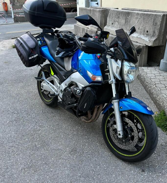 Suzuki GSR 600 (2006 - 11) (3)