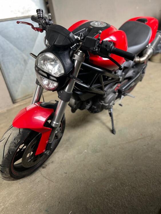 Ducati Monster 696 (2008 - 13) (3)