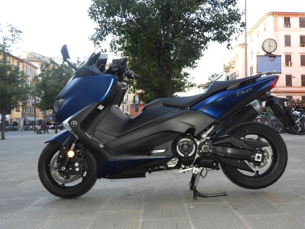 Yamaha T-Max 530 (2017 - 19) (4)