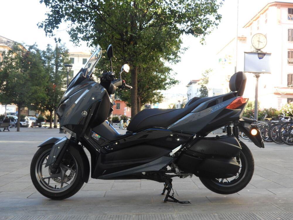 Yamaha X-Max 300 Tech Max (2021 - 24) (4)