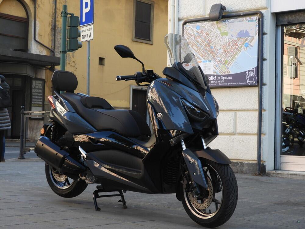 Yamaha X-Max 300 Tech Max (2021 - 24) (2)