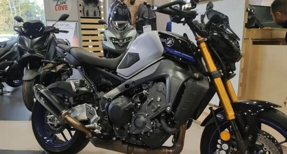 Yamaha MT-09 SP (2021 - 23) (3)