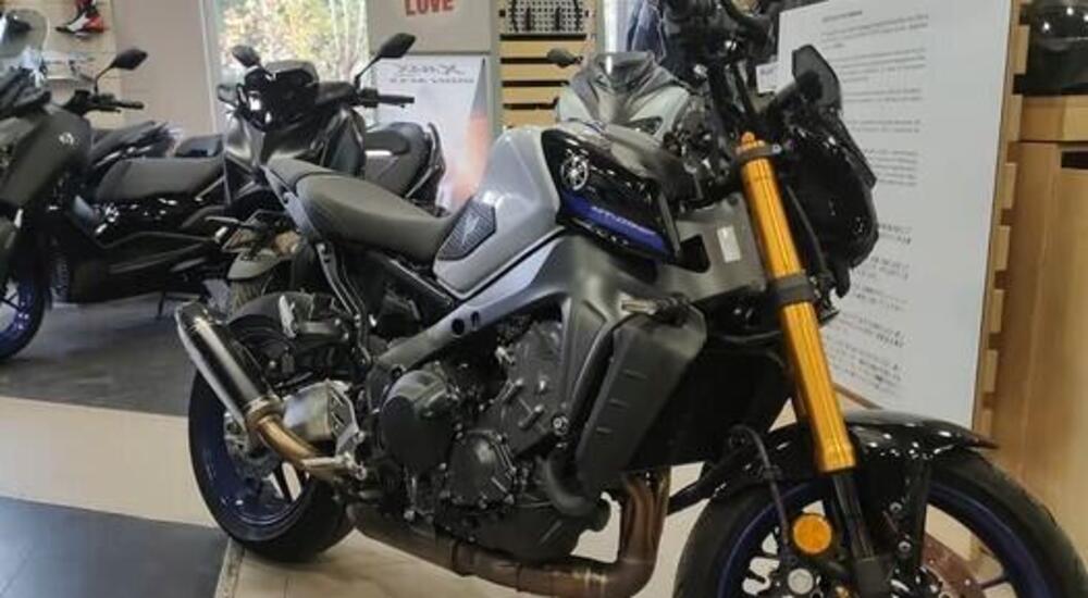 Yamaha MT-09 SP (2021 - 23) (4)