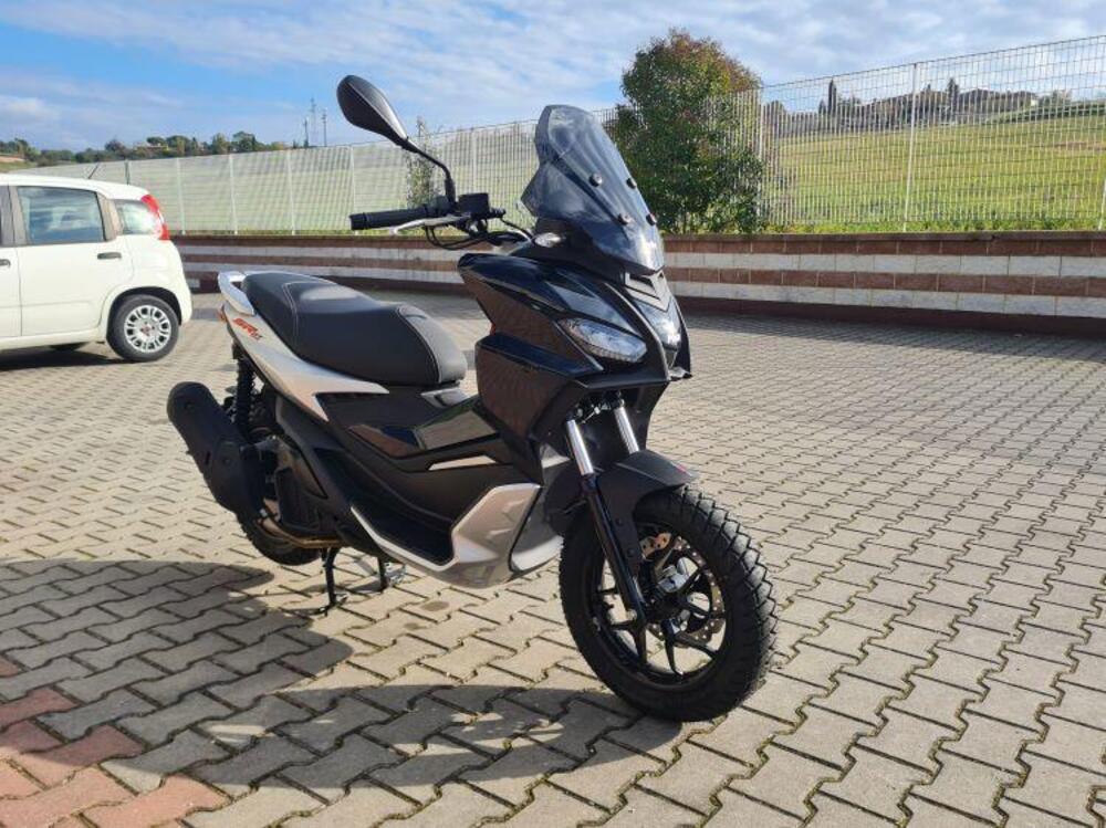 Aprilia SR 125 GT (2022 - 24) (2)