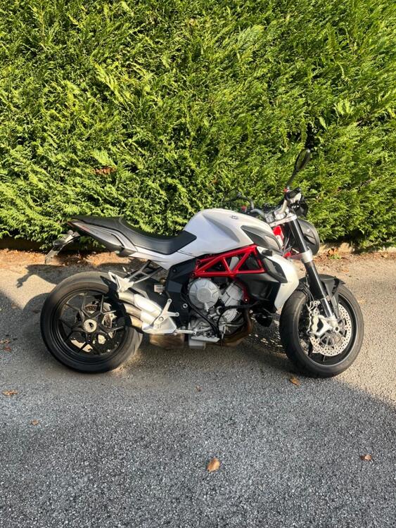 MV Agusta Brutale 800 EAS ABS (2012 - 15) (4)