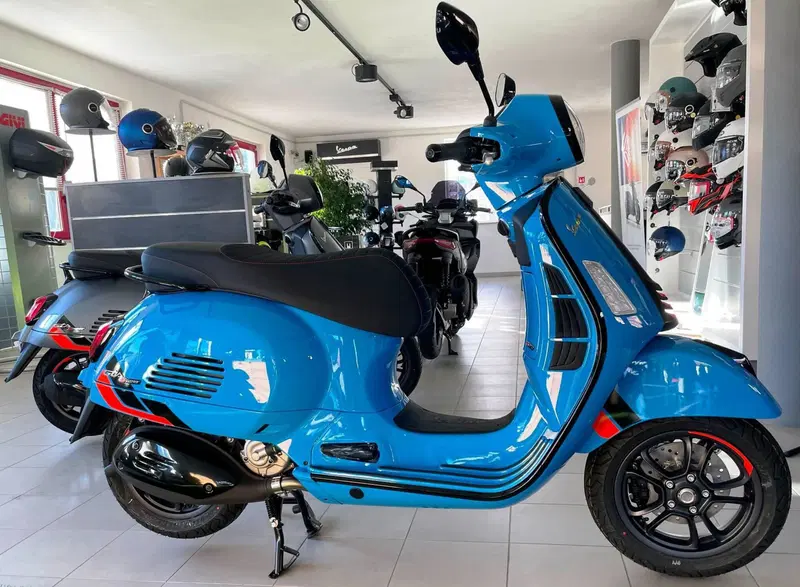 Vespa GTS 310 Supersport (2025 - 26) (2)